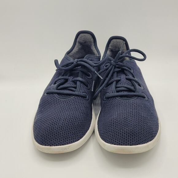 Athletic_Shoes